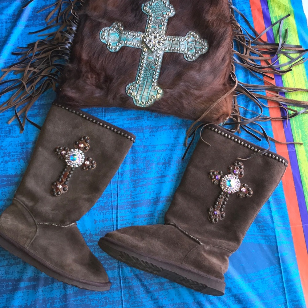 Groove Faux UGG